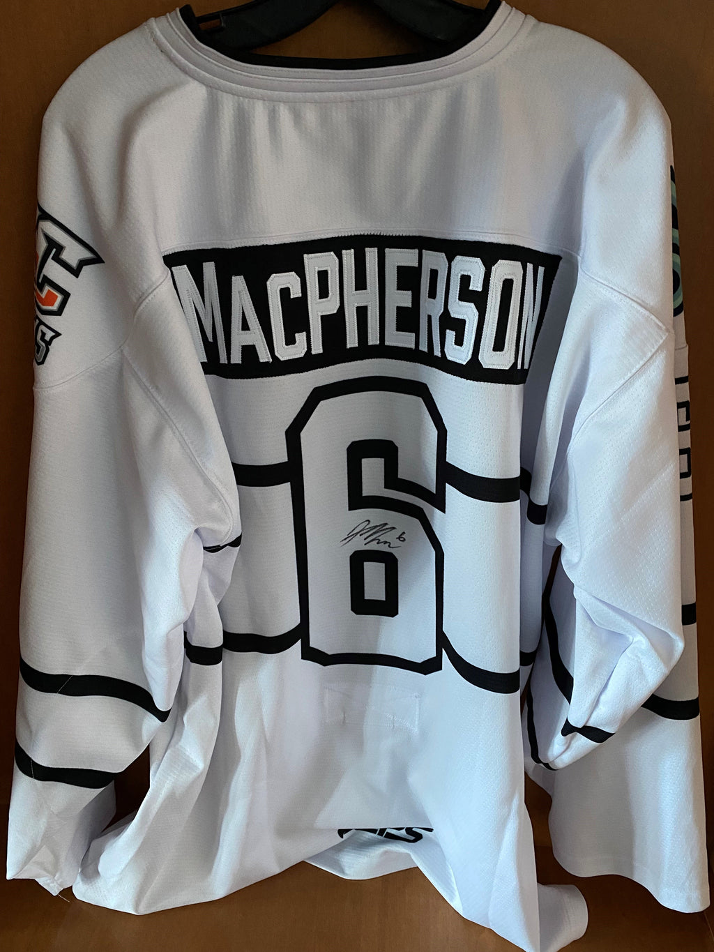 Signed Jersey MacPherson